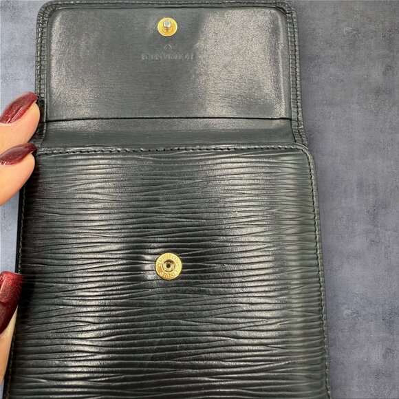 Louis Vuitton Black Epi Leather Elise Wallet - Picture 5 of 7
